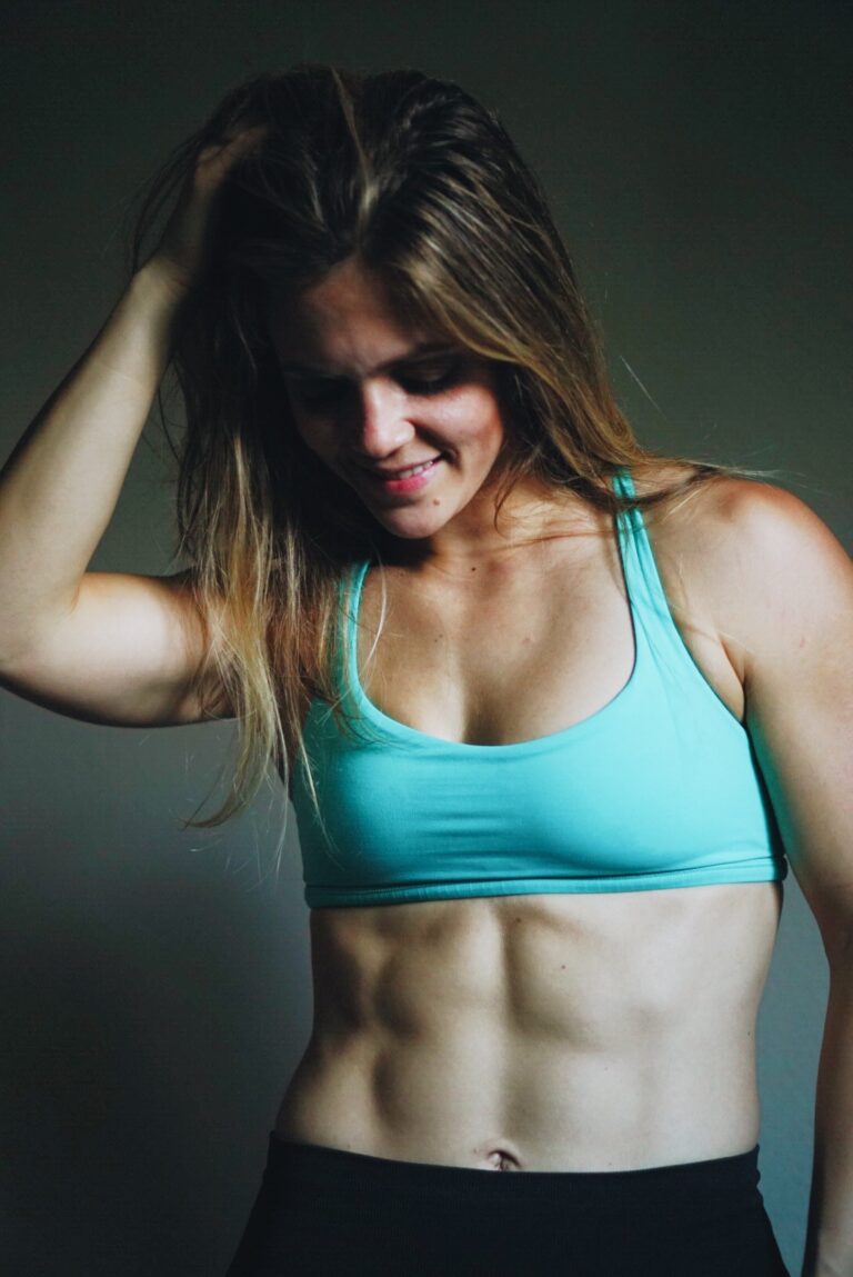 Liz Johnson 768x1149