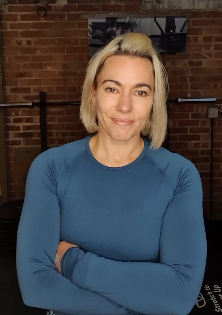 Vivienne Rounsley 768x1088